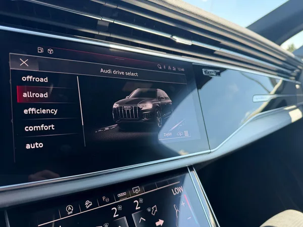 Audi Q7 S-line 210kW Tažné - foto 16