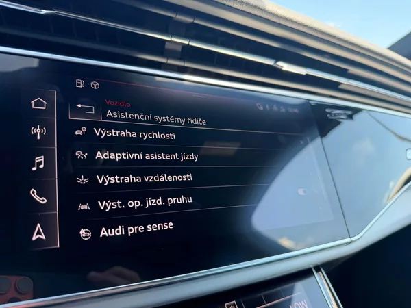 Audi Q7 S-line 210kW Tažné - foto 19