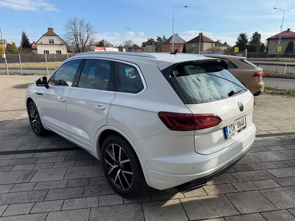 Volkswagen Touareg R-line 210kW Tažné - foto 3