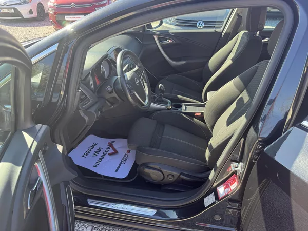 Opel Astra 1.6(132KW)SPORTS TOURER - foto 15