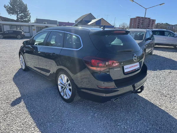 Opel Astra 1.6(132KW)SPORTS TOURER - foto 6