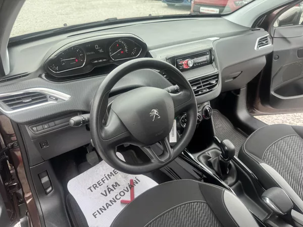 Peugeot 2008 1,2(60KW), ČR - foto 13