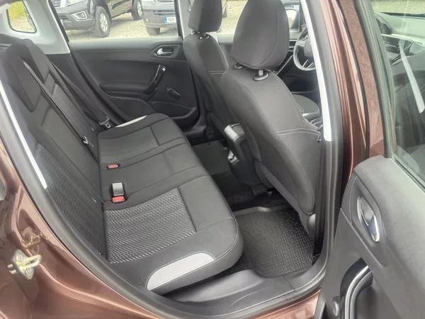 Peugeot 2008 1,2(60KW), ČR - foto 21
