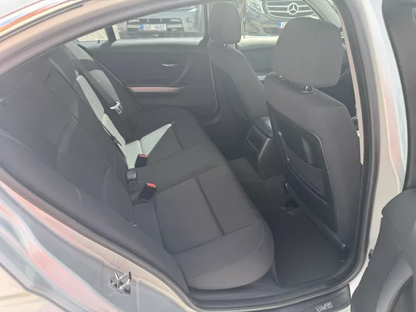 BMW Řada 3 330iX,MANUÁL - foto 22