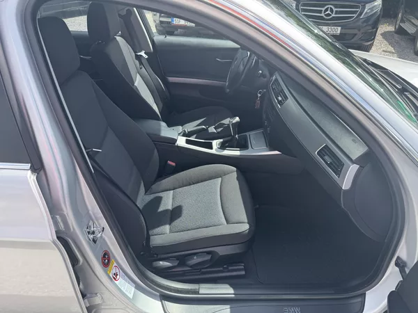 BMW Řada 3 330iX,MANUÁL - foto 23