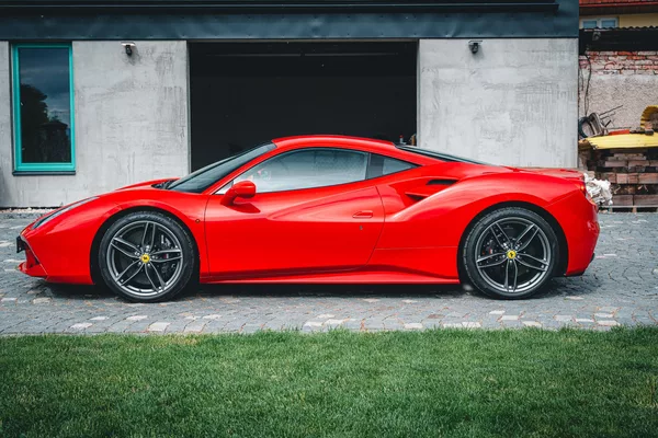 Ferrari 488 GTB - foto 2