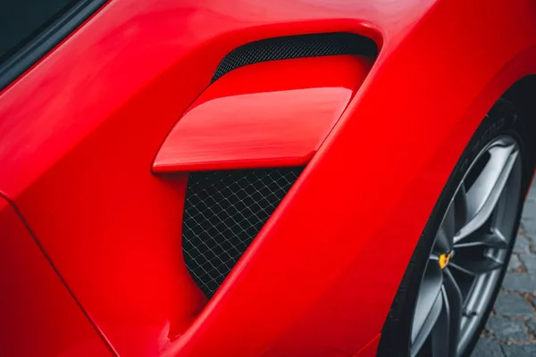Ferrari 488 GTB - foto 24