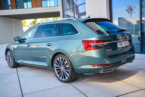 Škoda Superb L&K 2,0 TDI 147 kW 7-st aut 4x - foto 15