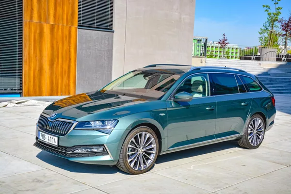 Škoda Superb L&K 2,0 TDI 147 kW 7-st aut 4x - foto 18