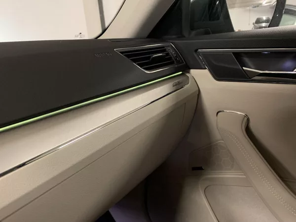 Škoda Superb L&K 2,0 TDI 147 kW 7-st aut 4x - foto 21