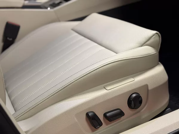 Škoda Superb L&K 2,0 TDI 147 kW 7-st aut 4x - foto 29