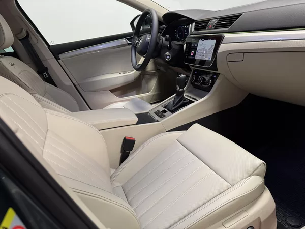 Škoda Superb L&K 2,0 TDI 147 kW 7-st aut 4x - foto 30
