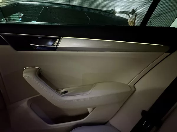 Škoda Superb L&K 2,0 TDI 147 kW 7-st aut 4x - foto 40
