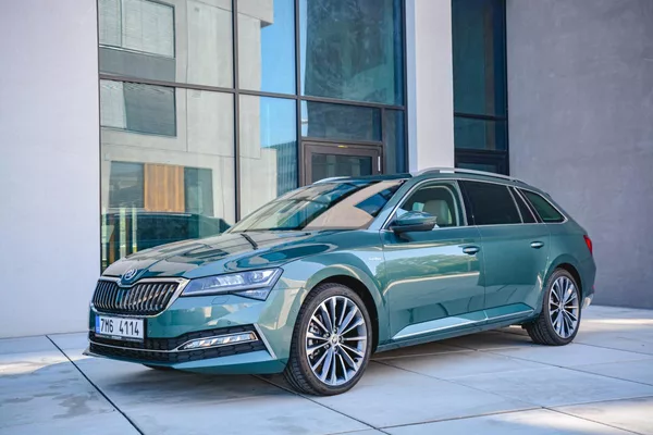 Škoda Superb L&K 2,0 TDI 147 kW 7-st aut 4x - foto 6