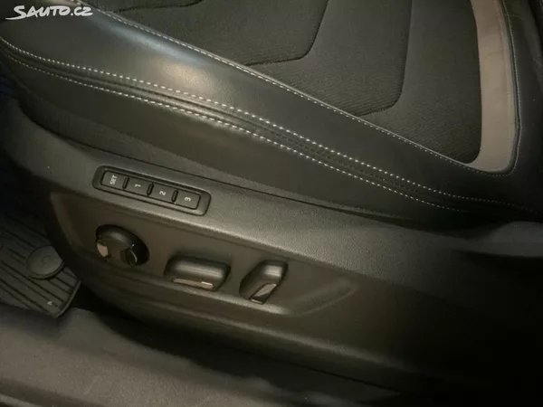 Škoda Kodiaq DSG 4x4 2,0TDI/147kW StylePlus - foto 33