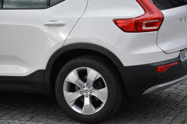 Volvo XC40 2,0 D3 DRIVE-E Momentum PRO Aw - foto 14