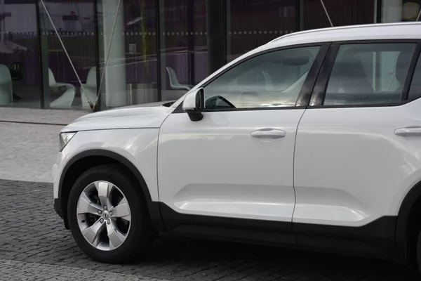 Volvo XC40 2,0 D3 DRIVE-E Momentum PRO Aw - foto 17