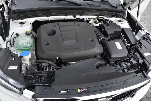 Volvo XC40 2,0 D3 DRIVE-E Momentum PRO Aw - foto 29