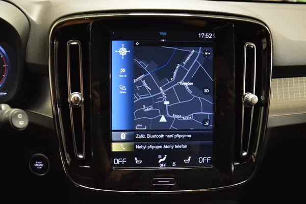 Volvo XC40 2,0 D3 DRIVE-E Momentum PRO Aw - foto 36