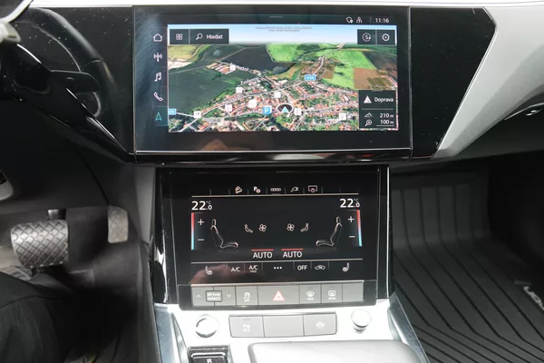 Audi e-tron 50 QUATTRO BUSSINES 1 Majitel - foto 25