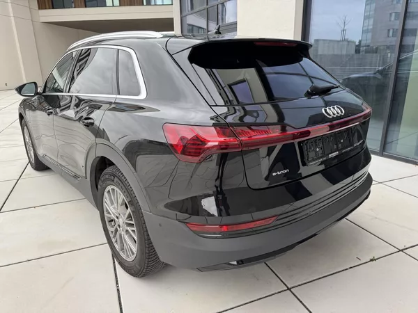 Audi e-tron 50 QUATTRO BUSSINES 1 Majitel - foto 42