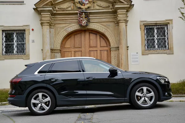Audi e-tron 50 QUATTRO BUSSINES 1 Majitel - foto 52
