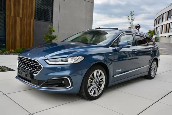 Ford Mondeo 2.0 Hybrid ecvT Aut Vignale P