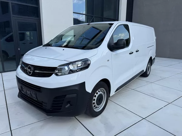 Opel Vivaro COMFORT L3H1 2.8T 1 MAJITEL