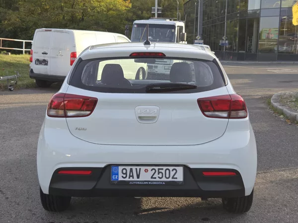 Kia Rio 1,2i lze i na splátky VŠEM - foto 5