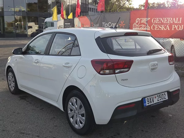 Kia Rio 1,2i lze i na splátky VŠEM - foto 6