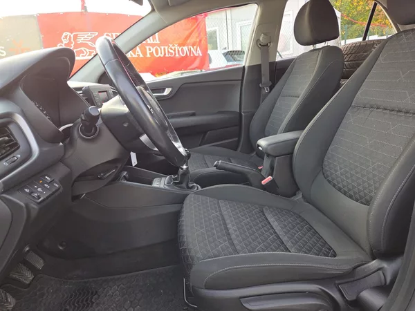 Kia Rio 1,2i lze i na splátky VŠEM - foto 9