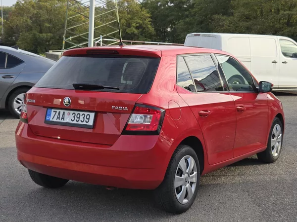 Škoda Fabia 1,0i lze i na splátky VŠEM! - foto 4