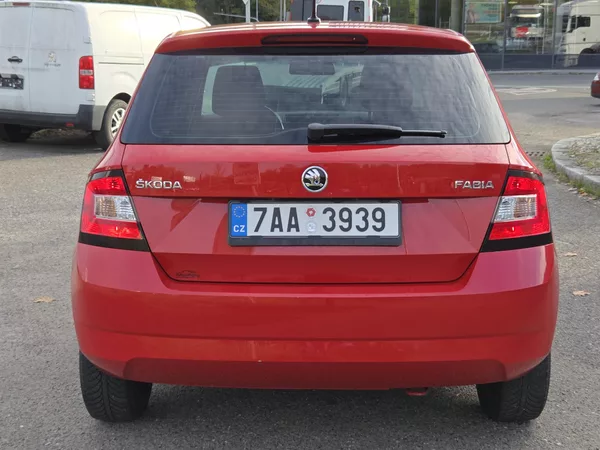 Škoda Fabia 1,0i lze i na splátky VŠEM! - foto 5