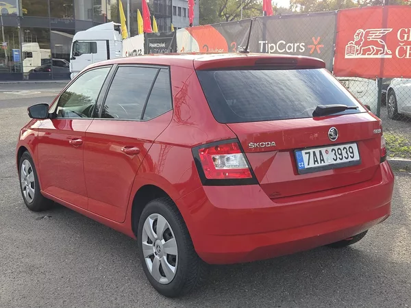 Škoda Fabia 1,0i lze i na splátky VŠEM! - foto 6