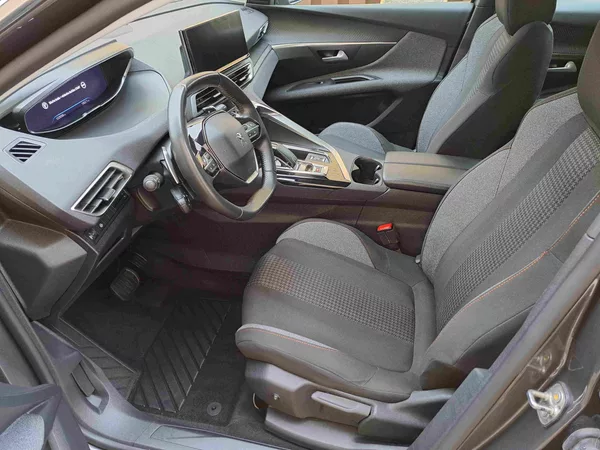Peugeot 3008 1,2 PT EAT8 LED kamera NAVI - foto 12