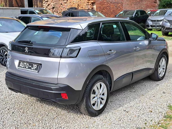 Peugeot 3008 1,2 PT EAT8 LED 17ALU PDC NAVI - foto 3