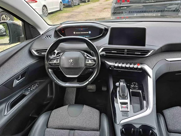 Peugeot 3008 1,2PT EAT8 ALLURE LED ALU NAVI - foto 13