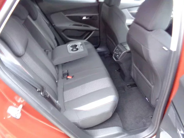 Peugeot 3008 HDI-96 EAT8 17ALU PDC NAVI - foto 11