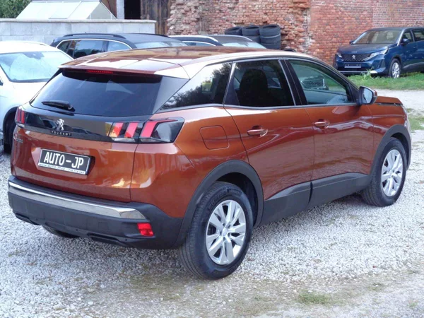 Peugeot 3008 HDI-96 EAT8 17ALU PDC NAVI - foto 3