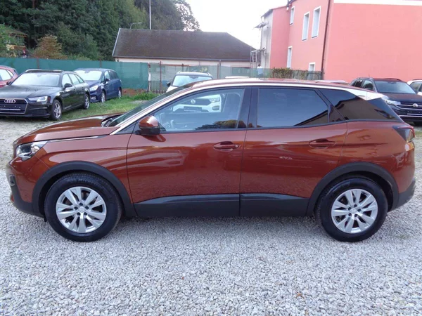Peugeot 3008 HDI-96 EAT8 17ALU PDC NAVI - foto 6
