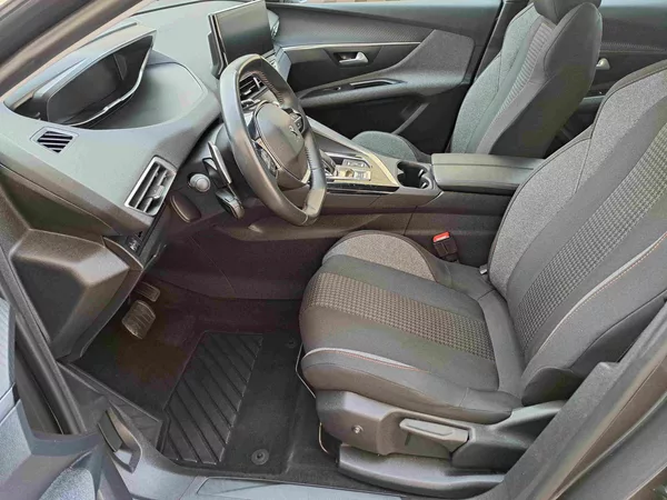 Peugeot 3008 1,2 PT EAT8 LED ALU PDC NAVI - foto 12