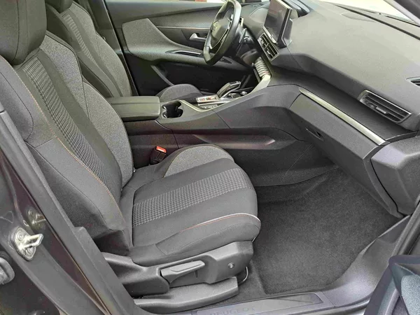 Peugeot 3008 1,2 PT EAT8 LED ALU PDC NAVI - foto 8