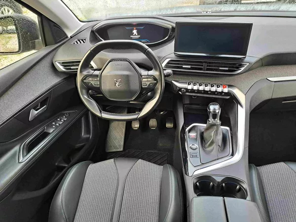 Peugeot 3008 1,2 PT ALLURE 18ALU kameraNAVI - foto 13
