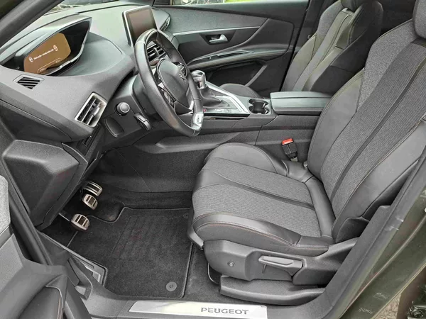 Peugeot 3008 1,2 PT GT LED 18ALU virtual - foto 13