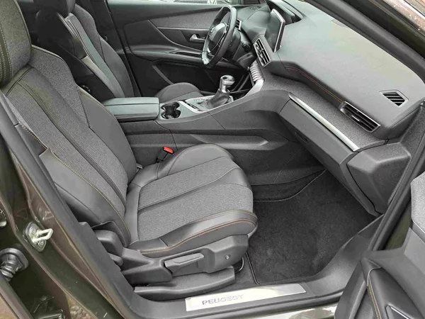Peugeot 3008 1,2 PT GT LED 18ALU virtual - foto 9