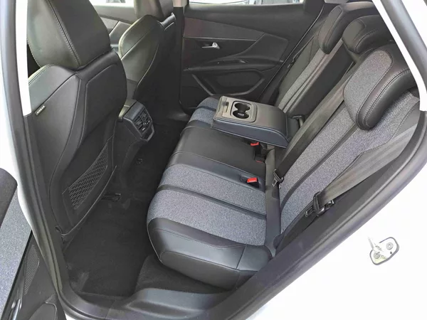 Peugeot 3008 HDI-96 ALLURE VIRTUAL PDC NAVI - foto 12