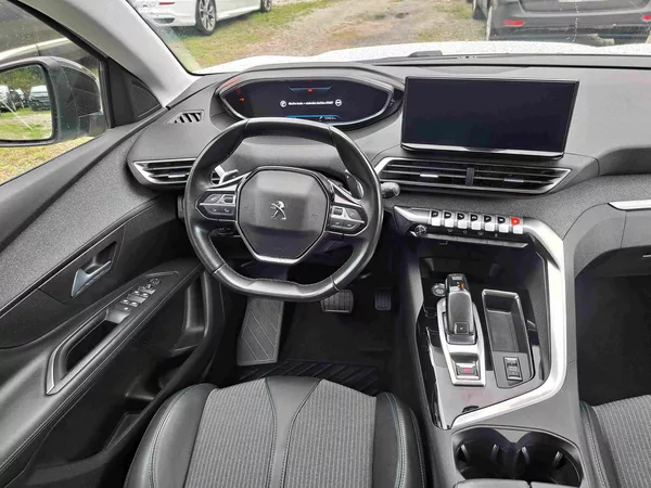 Peugeot 3008 1,2 PT EAT8 ALLURE kamera NAVI - foto 15