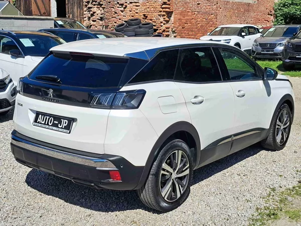 Peugeot 3008 1,2 PT EAT8 ALLURE kamera NAVI - foto 3