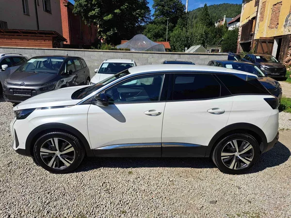 Peugeot 3008 1,2 PT EAT8 ALLURE kamera NAVI - foto 6