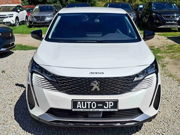 Peugeot 3008 1,2 PT EAT8 ALLURE kamera NAVI - foto 8